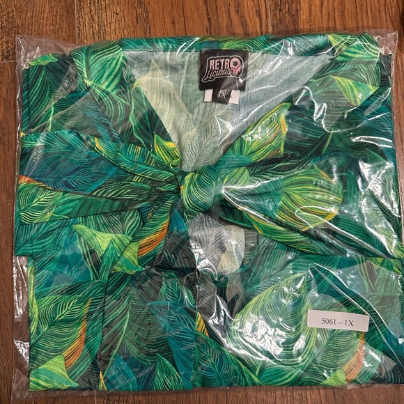 Leaves Bow Top by Retrolicious - Picture 7 of 8